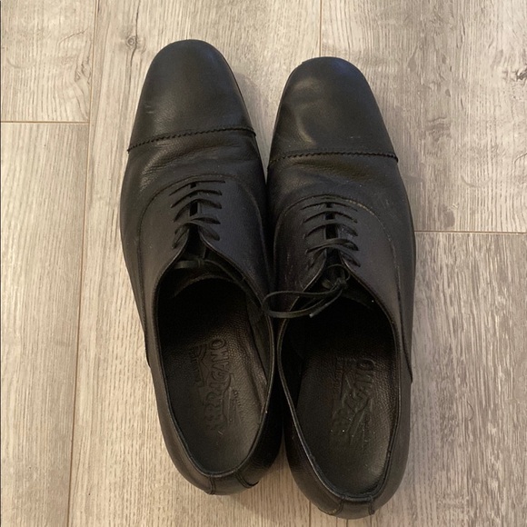 Salvatore Ferragamo Black Oxford Leather Shoes - Picture 2 of 3
